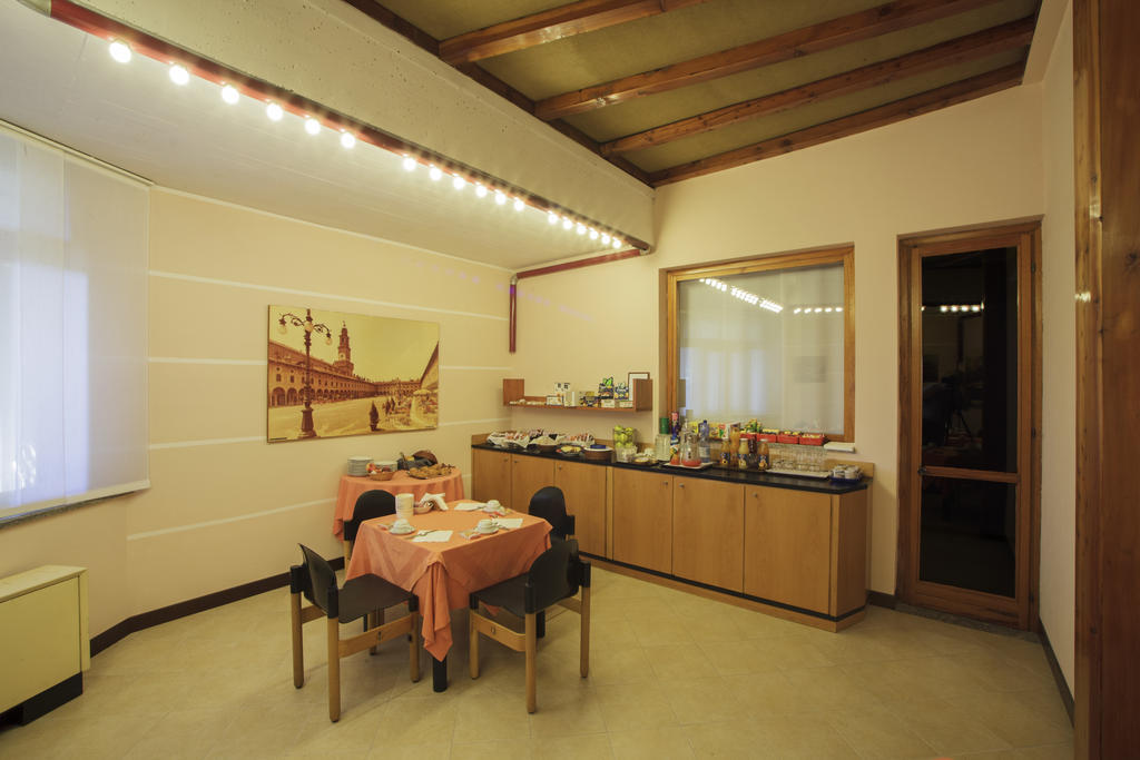 Hotel I Diamanti Garlasco Exterior photo